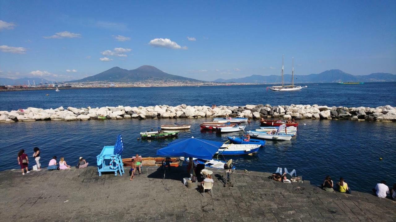 Parthenope'S Nest Apartment Napoli Ngoại thất bức ảnh
