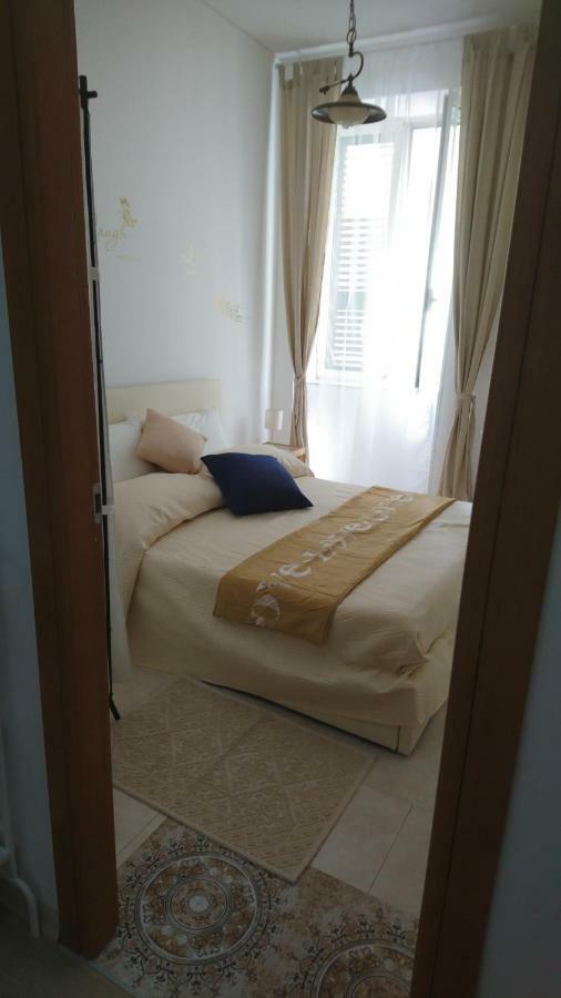 Parthenope'S Nest Apartment Napoli Ngoại thất bức ảnh